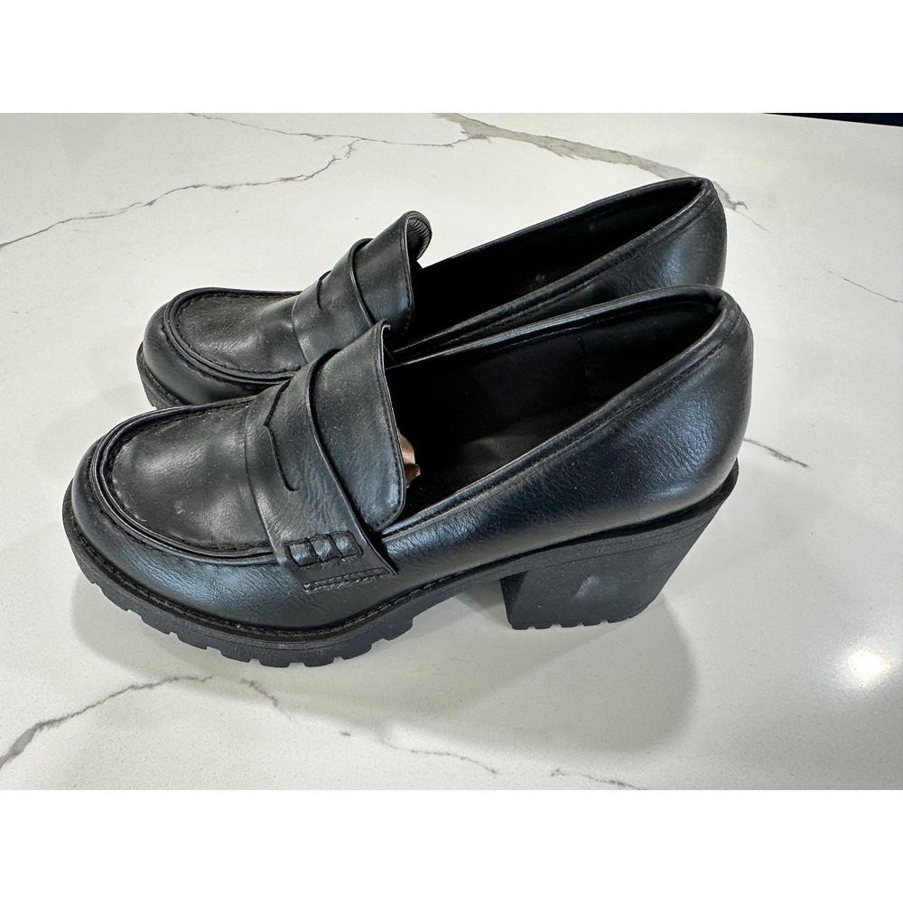 Soda Womens Black Chunky Lug Sole Block Heel Penny Loafers Size 6